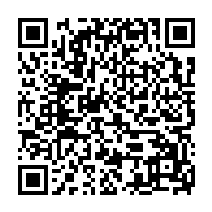 正好看到混清长老和天全长老也目带异色的进入了传送阵的大殿中二维码生成