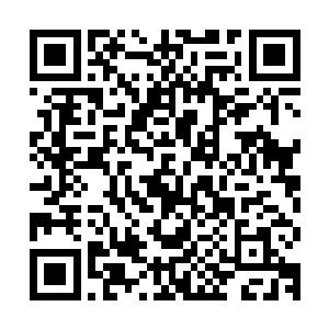 正骄傲得有些爆棚的剑无虚猛然听到坐在身旁的土依水轻声说道二维码生成