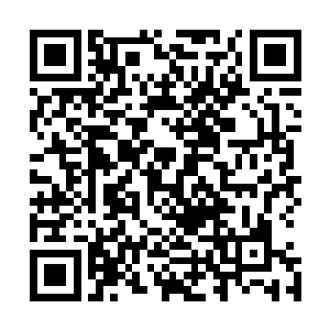 此举让朝廷一干人对这位平常都默默无闻的三皇子刮目相待二维码生成
