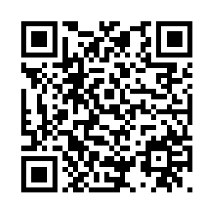 此刻众人顿时也是小声的议论了起来二维码生成