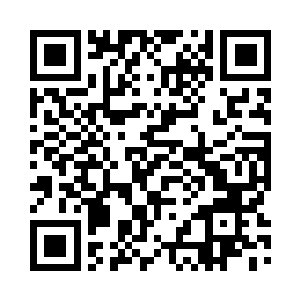 此刻出现的应当就是这个神秘巨汉了二维码生成