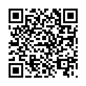 此刻却是在直接是被一根手指给洞穿二维码生成