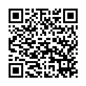 此刻已经失控的撞向一边的柱子上二维码生成