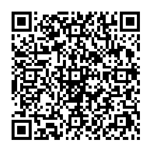 此刻更是完全放开了自己的胸怀了……他身上的气息更是以难以想象的可怕速度膨胀着二维码生成