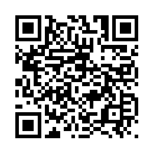 此刻有着三道身影正跪在祠堂那些灵位前二维码生成
