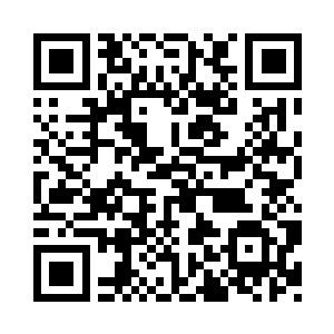 此刻苏凡也打消了让那两人帮忙的念头二维码生成