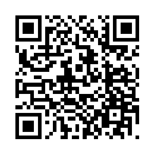 此刻苏凡的嘴角不由的扬起一抹笑容二维码生成