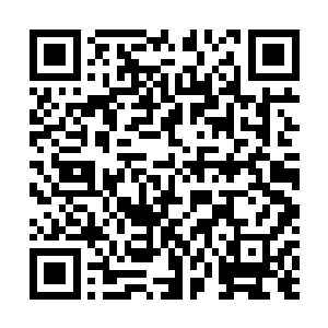 此处位置距离我们之前商定的那个地点还有将近一公里远二维码生成