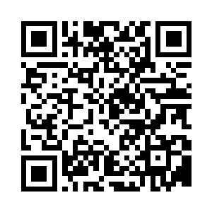 此时一边的宝马像是感应到主人的心境二维码生成