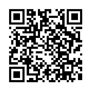 此时他们非常享受周围这些崇拜的目光二维码生成