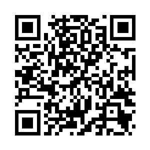 此时他正无聊的坐在电脑前玩着网络游戏二维码生成