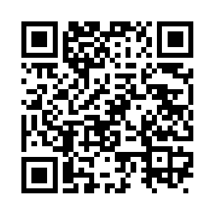 此时在他的身体周围笼罩着一层光芒二维码生成