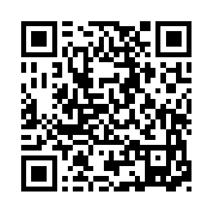 此时杨戬的目光死死的盯着高台上面的女子二维码生成