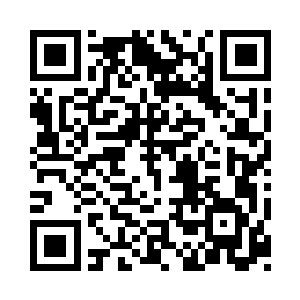 此时看到一高一矮二个家伙向自己扑过来二维码生成