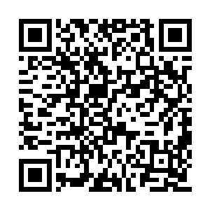 此时那里已经汇聚了从天南地北各个方向来的人二维码生成