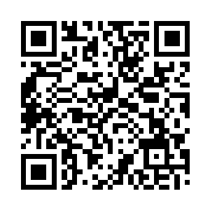 武大嫂和武小妹已经不断的往后退了二维码生成