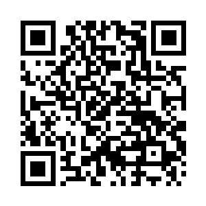 死人脸大夫扔过来一把伞罩在王韶的头顶二维码生成