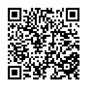 死气沉沉的巨斧一下子就像变成了一只欢快的小鸟二维码生成