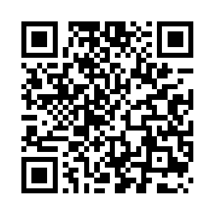 段文彪将萝莉从自己的身上取了下来二维码生成