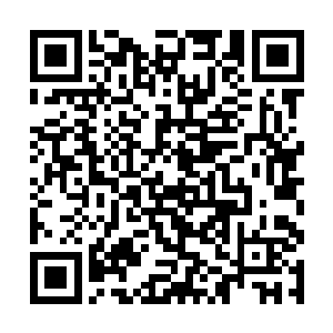 段沫沫丝毫无惧胸前两个小玉兔就在赵纯良面前晃荡二维码生成