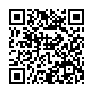 每一块翡翠板上都雕刻着或多或少的字符二维码生成