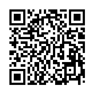 每个人手中都拎着短小精悍的警用冲锋枪二维码生成