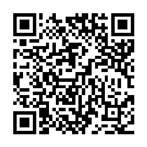 每个人都感觉自己的心脏似乎被这样一股大力狠狠的凿击了一下二维码生成