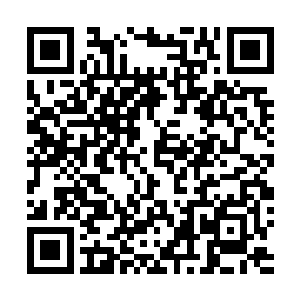每次我听他唱歌都会觉得他的歌只是独唱给我一个人听的二维码生成