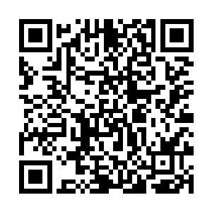 毒剑尊者那一双犹如鬼火般的眼睛紧紧的盯着黑衣人二维码生成