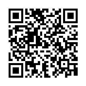 毒黄蜂沈清怡端着一杯红酒轻轻的抿着二维码生成