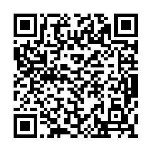比亚里没想到宇天竟然将主动权放在了他的手上二维码生成