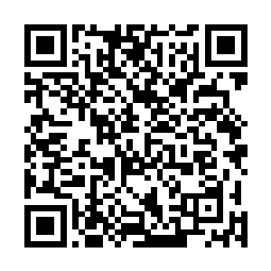 毕竟现在的英雄联盟的用户年龄早已经不在是少青少年了二维码生成