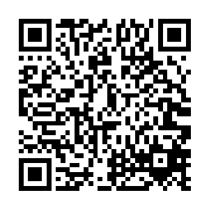 毕竟阿玛尼可是目前整个好莱坞最受欢迎的男士品牌二维码生成