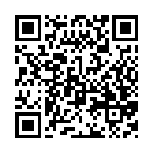 毫不退让地又一次把女人压在了大床上二维码生成