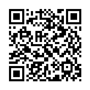 气得将书房案上的笔墨纸砚等物都扫到了地上二维码生成