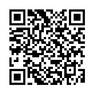 气质古韵的女子出现在了他的身前二维码生成