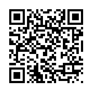 汇集在下方的一群核心弟子面面相视二维码生成