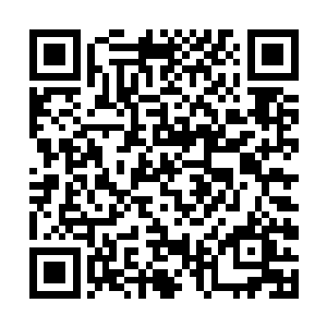 江少游居然就从水里抡出一把三米多长的水晶大刀来二维码生成