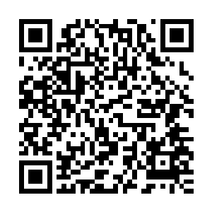 江少游琢磨着这个极品的吃货无非就是为了吃过他亲手做的美食二维码生成