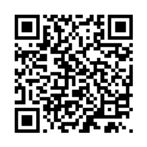 江帆伸手夺下了白色骷髅骨手指上的符魔戒二维码生成