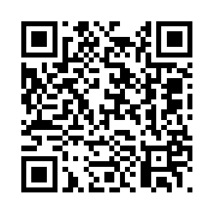 江帆用食指对这流血的嘴唇画动几下二维码生成