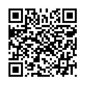 江逸穿行空间抵达这边立即击杀了两个封帝级二维码生成