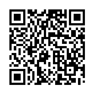 江雪看他的眼神已经明显地变得古怪起来了二维码生成