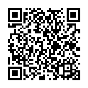池佳一看着散开秀发的赵敏尽然是愈发的美艳动人二维码生成