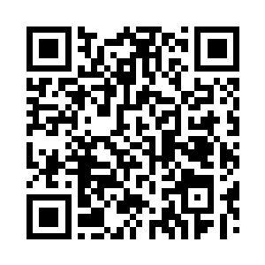 汤普森再怎么极力挣扎四周也都是软绵绵的二维码生成