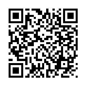 汪念林的父亲轻蔑的看了一眼夏天二维码生成