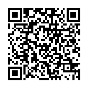 汹涌的冲击浪潮让两个巨人之间再无法有任何存在二维码生成