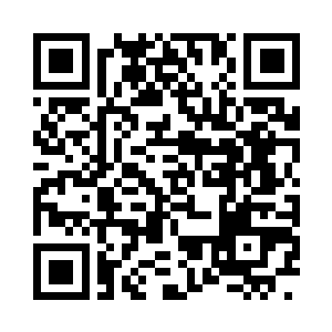 汽笛长鸣的货车才开始缓缓的越过大桥来二维码生成