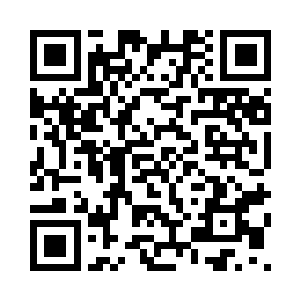 沈苍苍气的抓起一边的青花瓷茶盏二维码生成