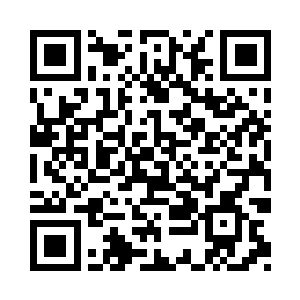 沉吟了一会儿还是决定自己主动一些吧二维码生成